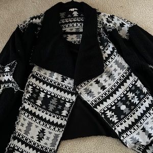 Pol size small black light weight Sherpa with cotton details